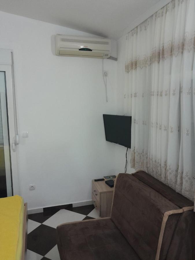 Apartments Neda Sutomore Ngoại thất bức ảnh