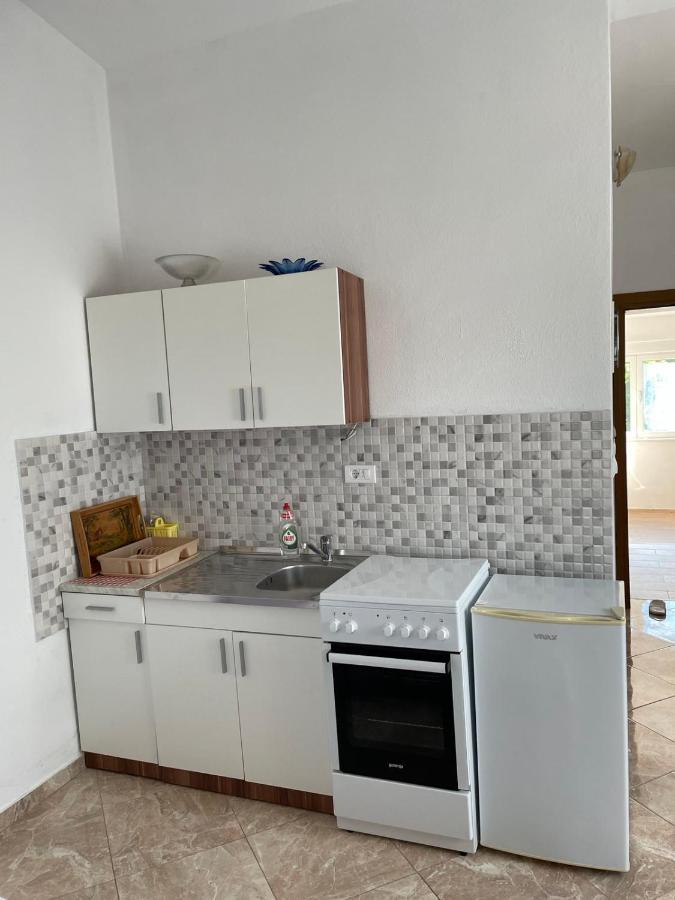 Apartments Neda Sutomore Ngoại thất bức ảnh